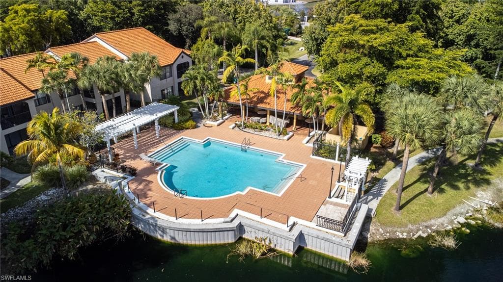 2166 Arbour Walk CIR # 2421, NAPLES FL 34109-7