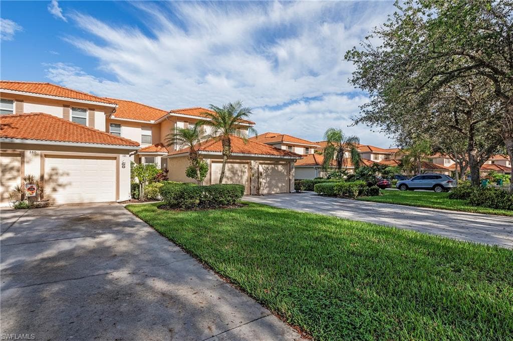 280 Robin Hood CIR # 101, NAPLES FL 34104-1