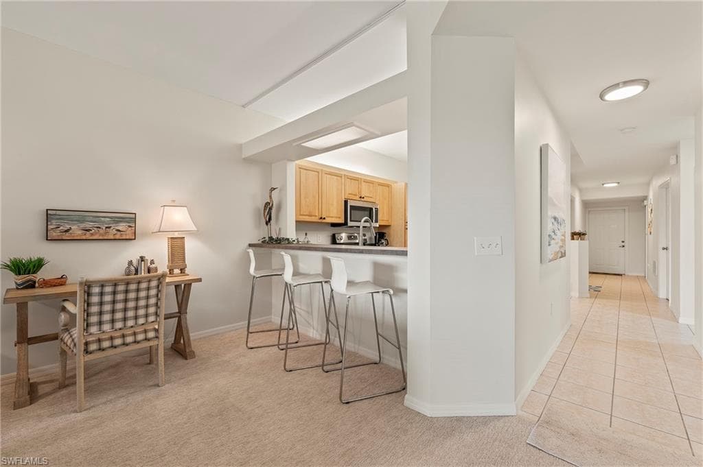 465 Robin Hood CIR # 101, NAPLES FL 34104-11