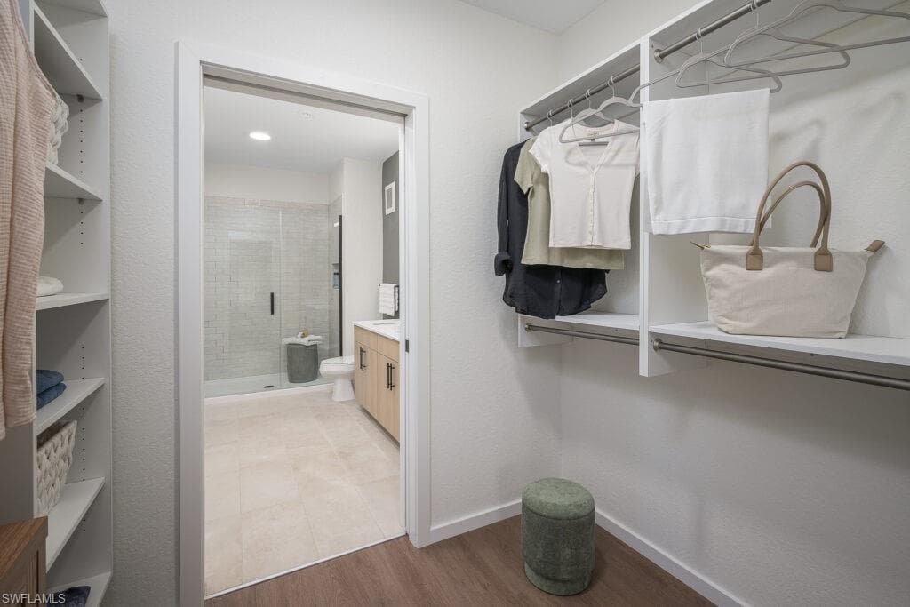 8552 Collier BLVD, NAPLES FL 34114-16