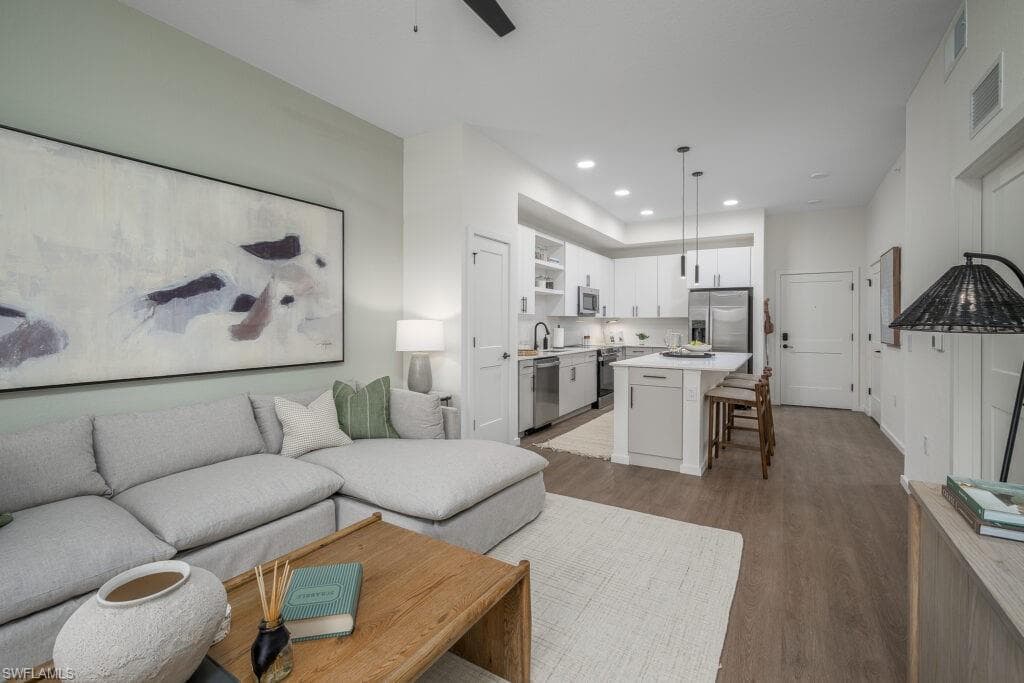 8552 Collier BLVD, NAPLES FL 34114-7