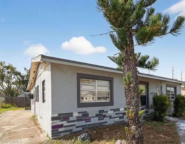 1770 N Markley CT, FORT MYERS FL 33916-3