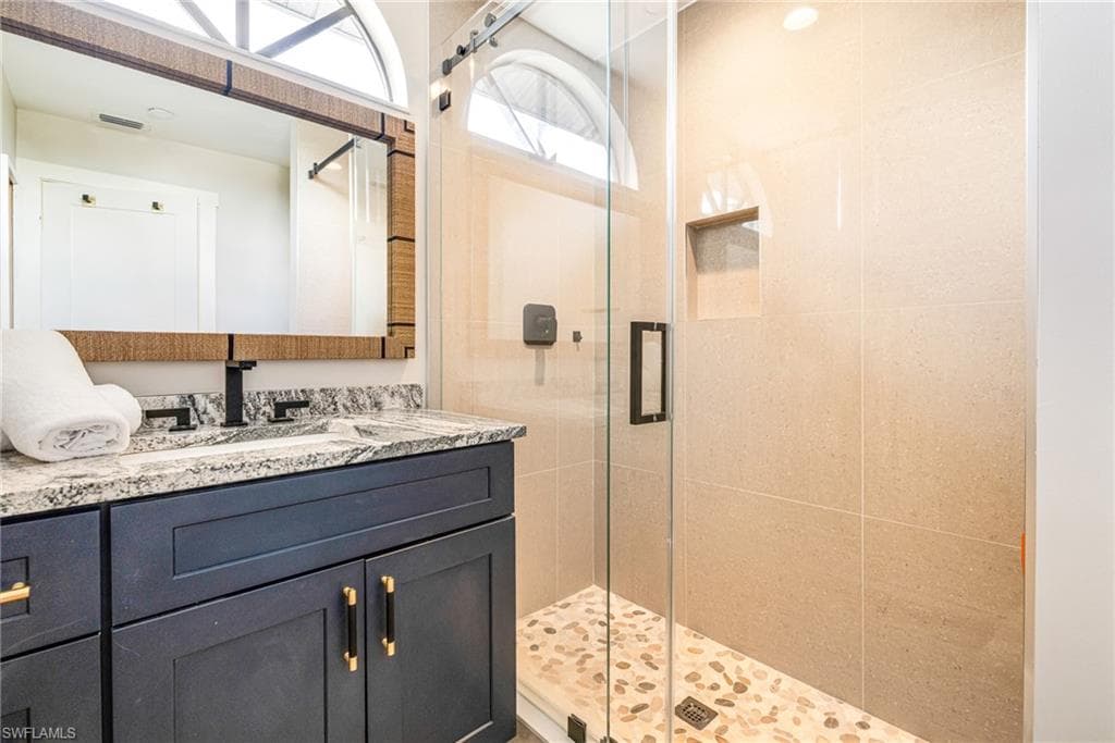 1911 SE 32nd TER, CAPE CORAL FL 33904-26