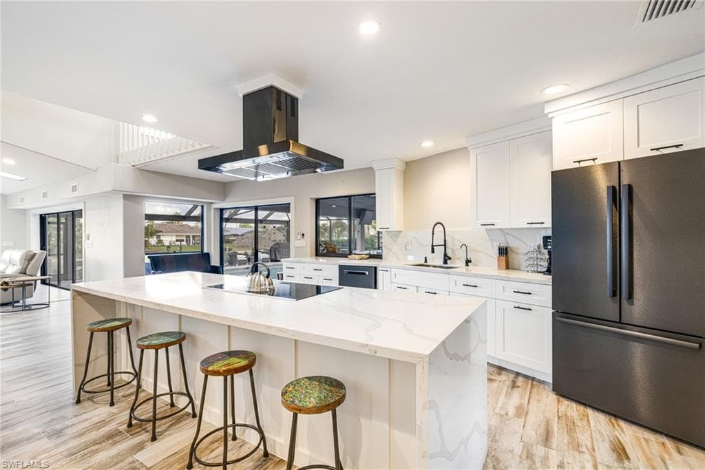 1911 SE 32nd TER, CAPE CORAL FL 33904-6