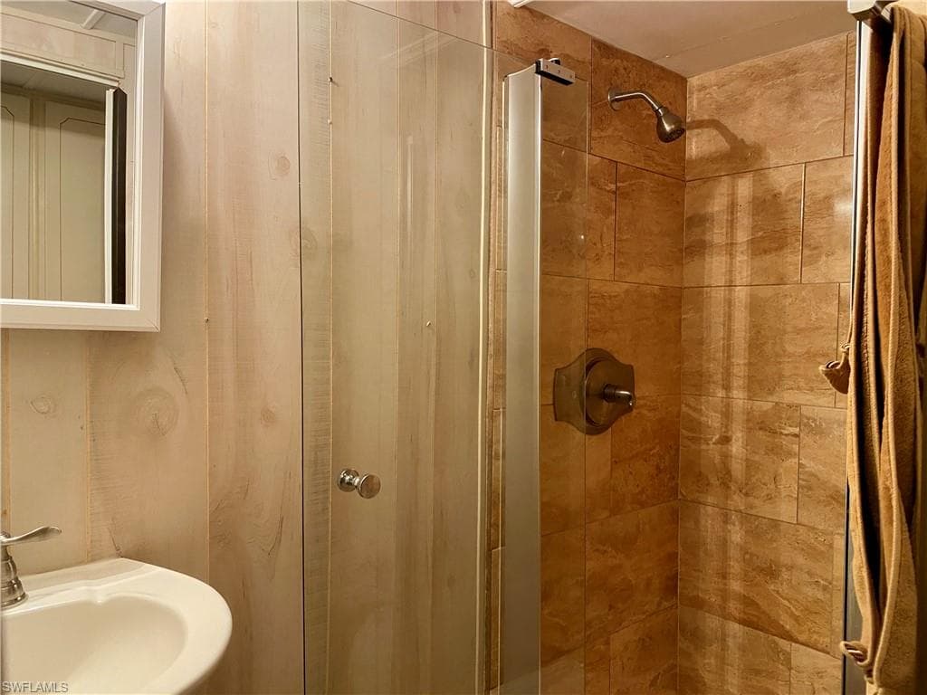 14 Pearl DR # 14P, NAPLES FL 34114-17