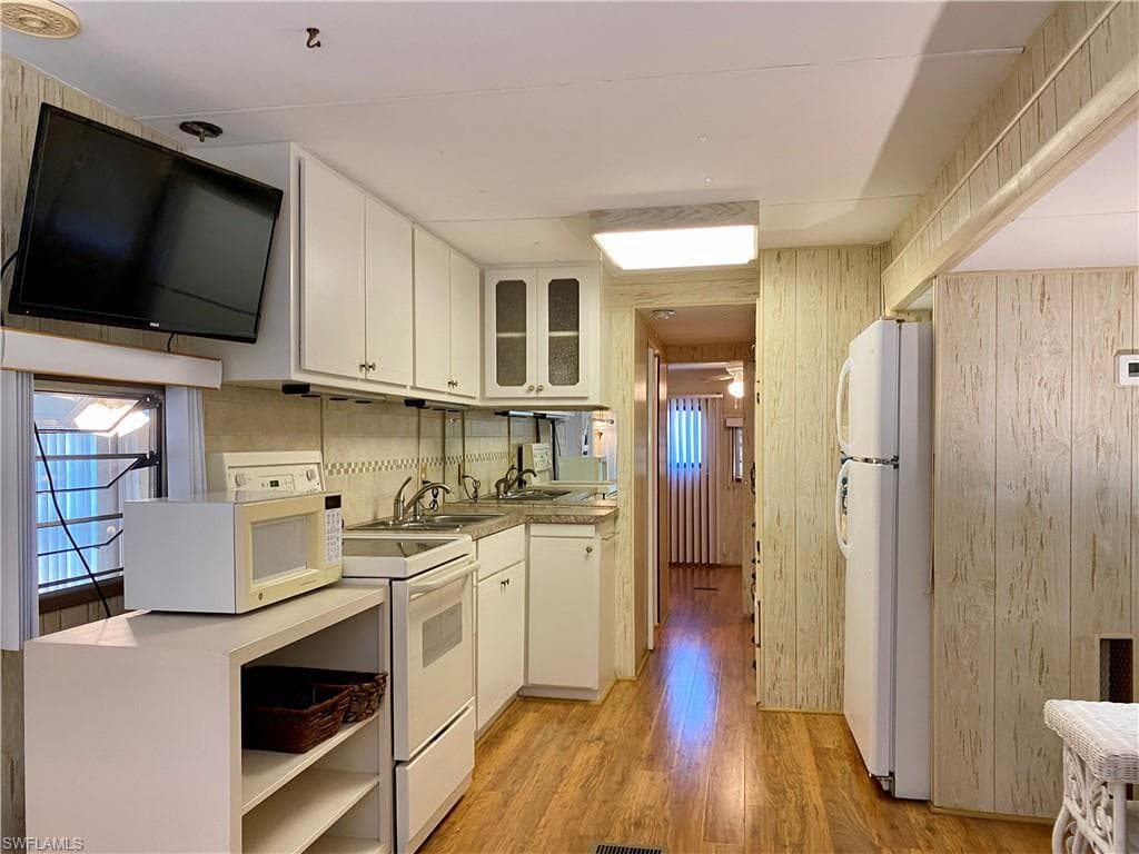 14 Pearl DR # 14P, NAPLES FL 34114-10