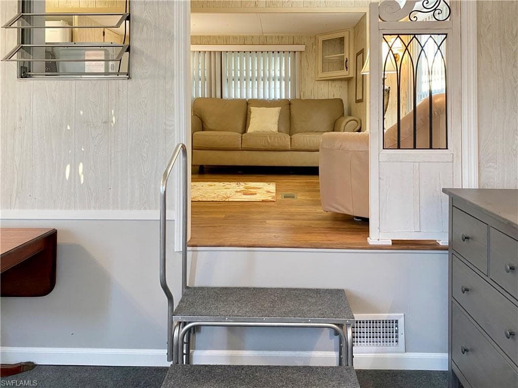 14 Pearl DR # 14P, NAPLES FL 34114-7