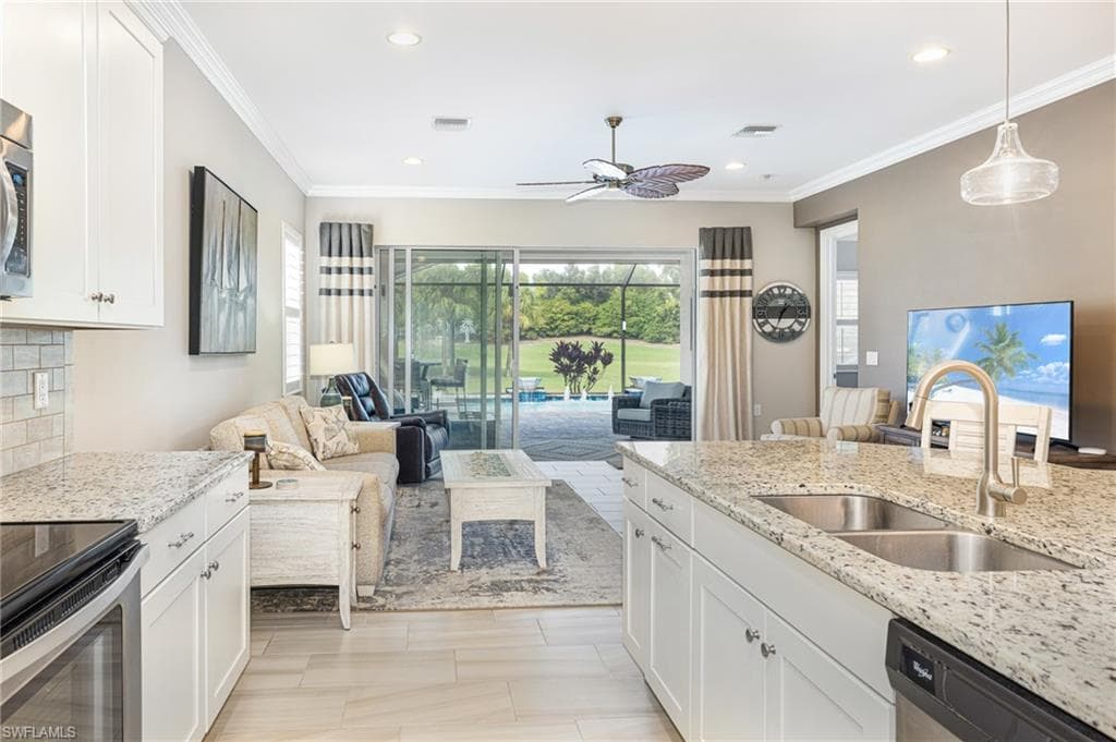 10386 Materita DR, FORT MYERS FL 33913-11