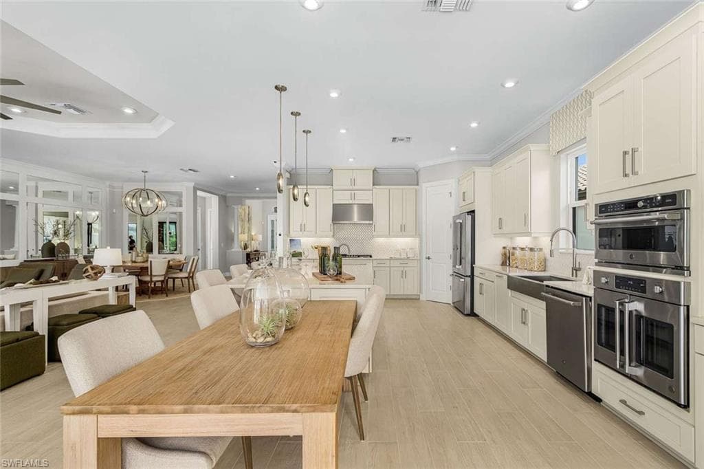 11591 Venetian Lagoon DR, FORT MYERS FL 33913-15