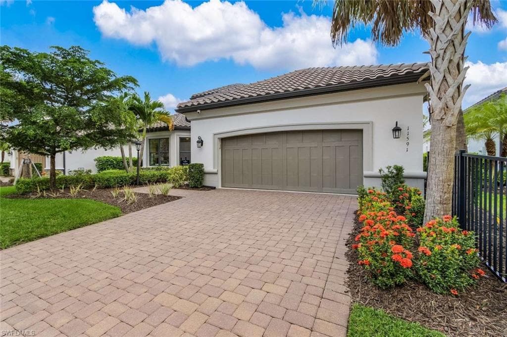 11591 Venetian Lagoon DR, FORT MYERS FL 33913-35