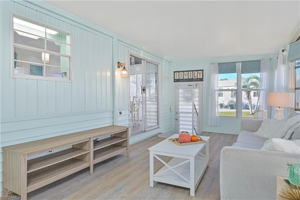 4751 Liberty LN W, ESTERO FL 33928-7