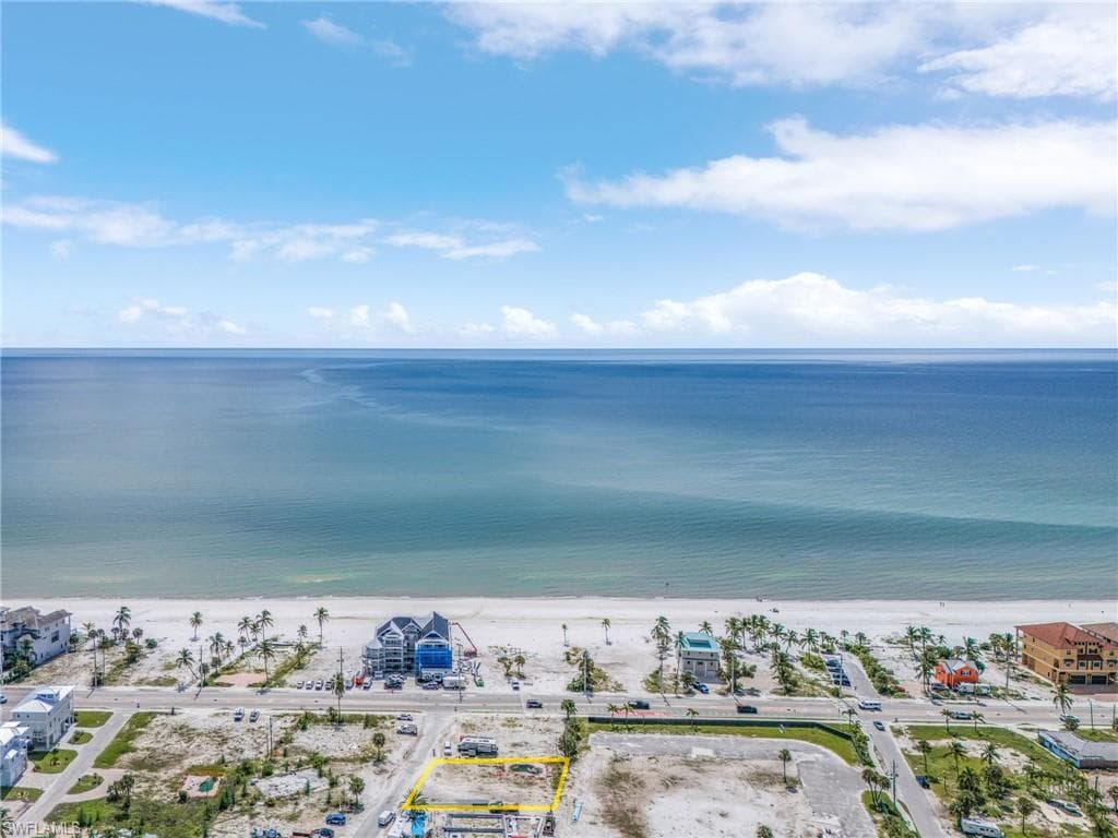 101-103 Andre Mar DR, FORT MYERS BEACH FL 33931-9