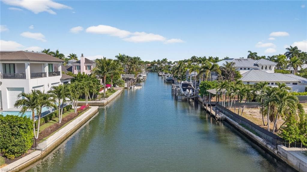 601 17TH AVE S, NAPLES FL 34102-3