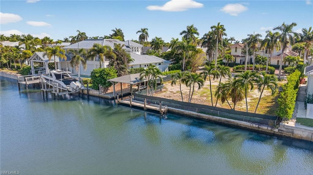 601 17TH AVE S, NAPLES FL 34102-7