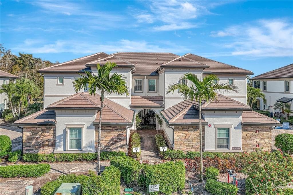 9550 Ironstone TER # 201, NAPLES FL 34120-29