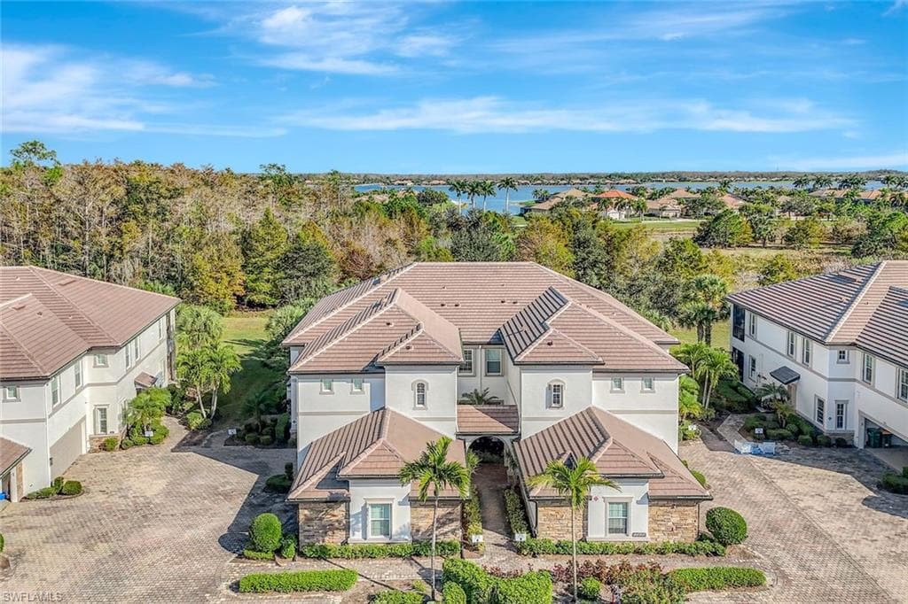 9550 Ironstone TER # 201, NAPLES FL 34120-30