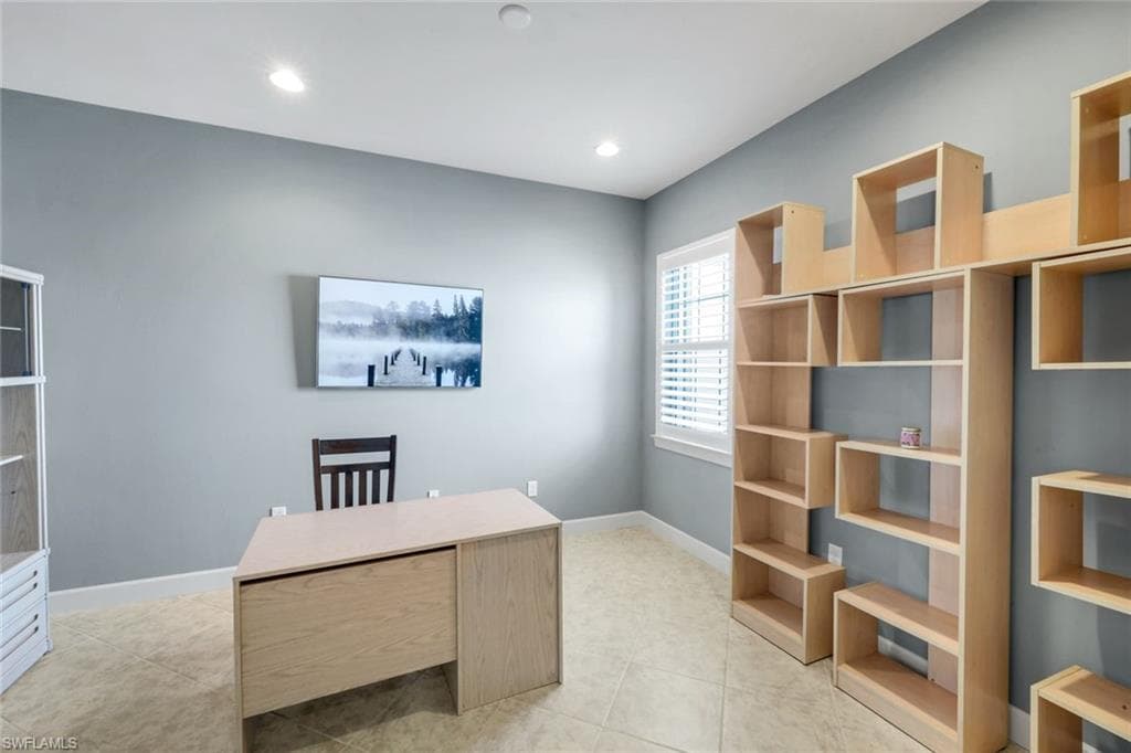 9550 Ironstone TER # 201, NAPLES FL 34120-24