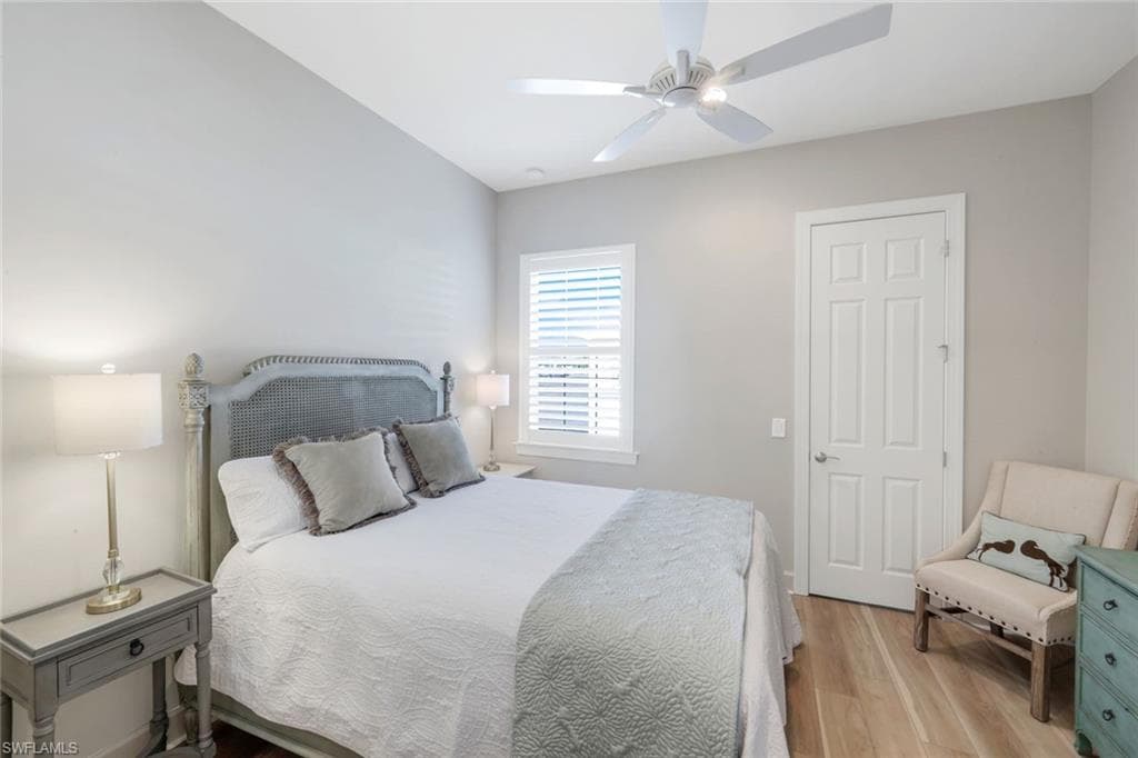 9550 Ironstone TER # 201, NAPLES FL 34120-20