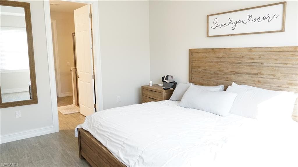 860 Heather Lake AVE, CAPE CORAL FL 33993-8