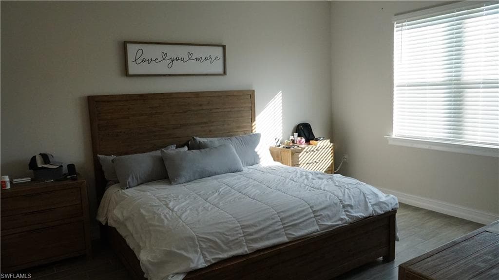 860 Heather Lake AVE, CAPE CORAL FL 33993-7