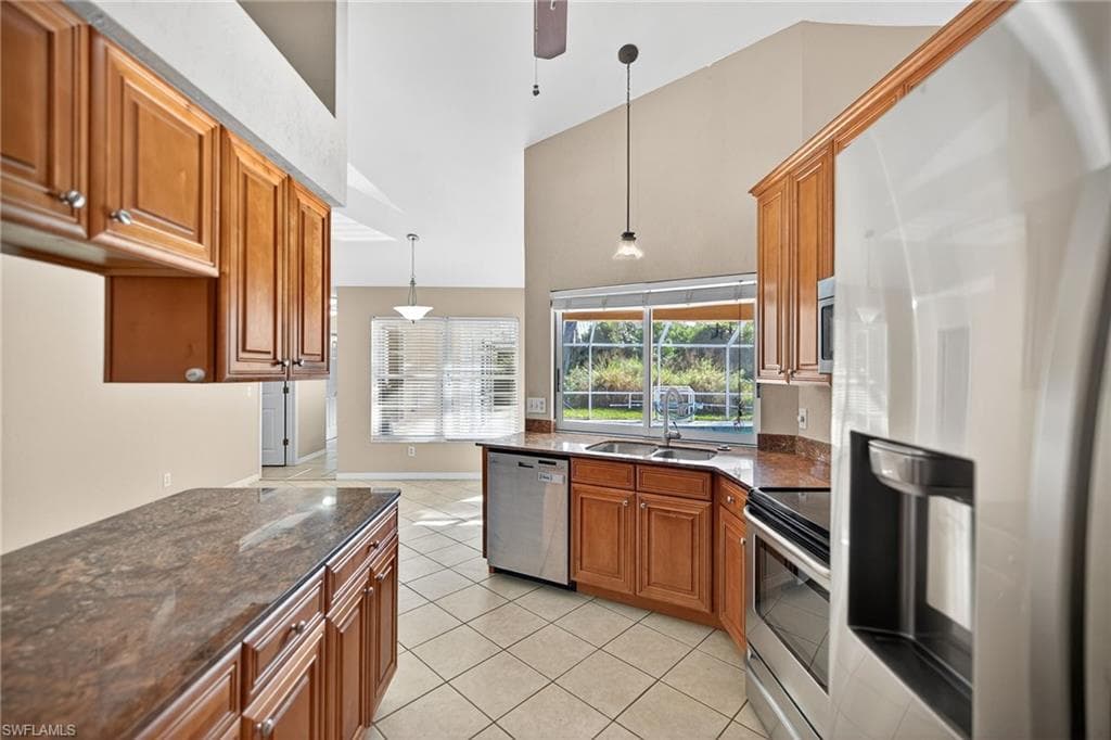1445 Argyle DR, FORT MYERS FL 33919-11