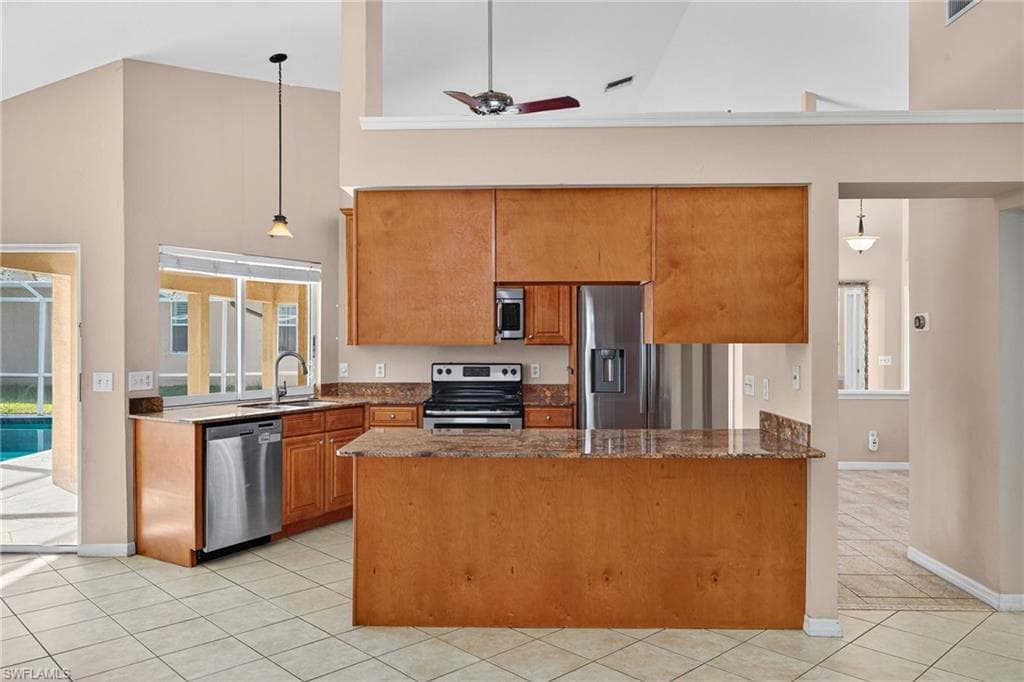 1445 Argyle DR, FORT MYERS FL 33919-6
