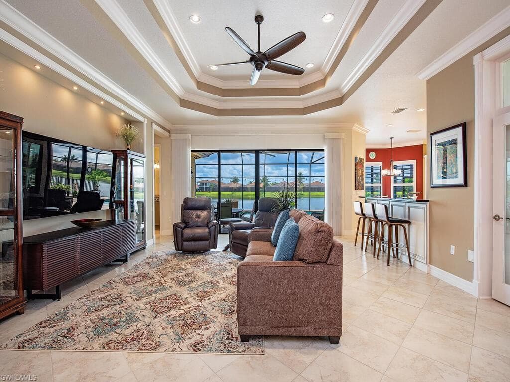 2975 Cinnamon Bay CIR, NAPLES FL 34119-8