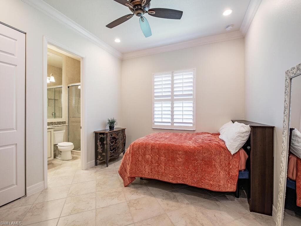 2975 Cinnamon Bay CIR, NAPLES FL 34119-18