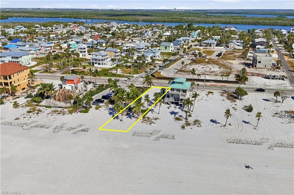 3610 Estero BLVD-13