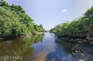 893 Manatee RD, NAPLES FL 34114-22