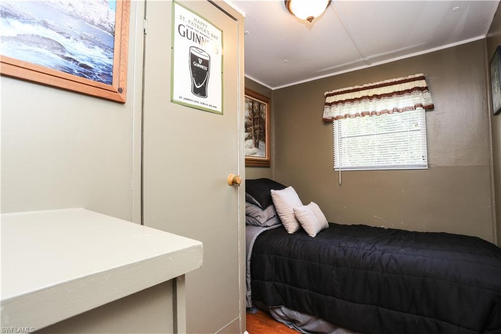 893 Manatee RD, NAPLES FL 34114-8