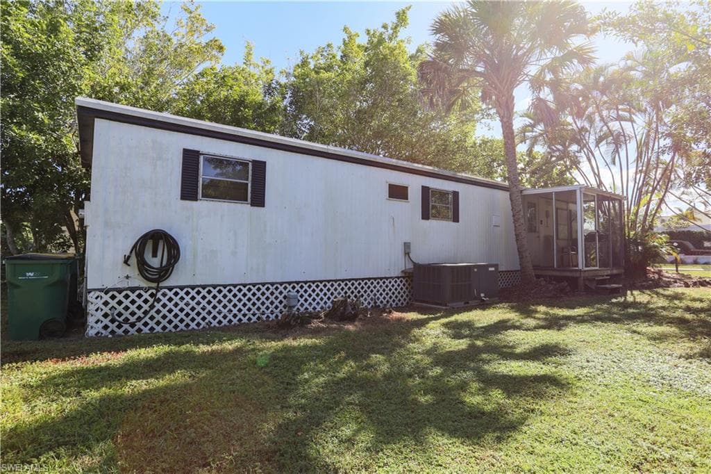 893 Manatee RD, NAPLES FL 34114-14