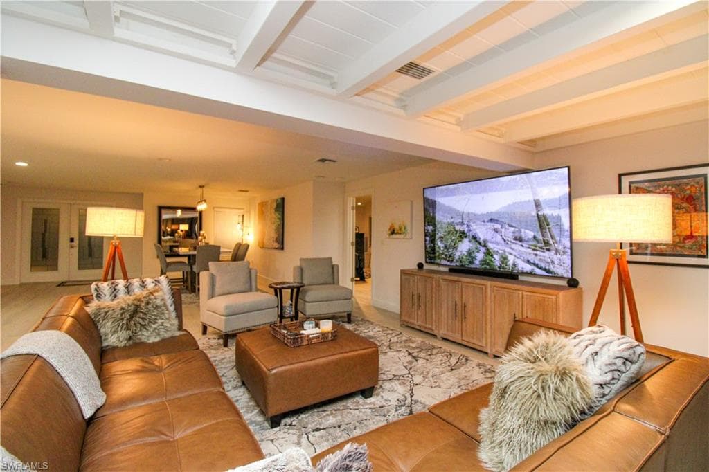 1555 Crayton RD, NAPLES FL 34102-11