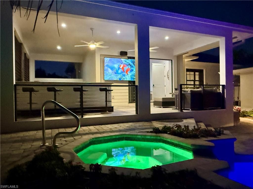 1555 Crayton RD, NAPLES FL 34102-48