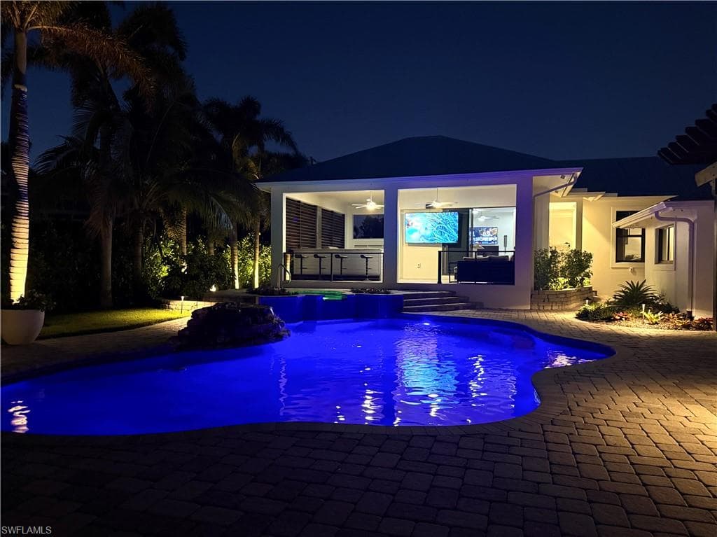 1555 Crayton RD, NAPLES FL 34102-47