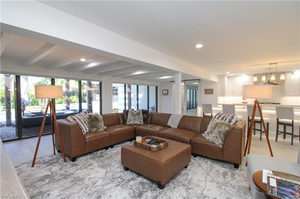 1555 Crayton RD, NAPLES FL 34102-10