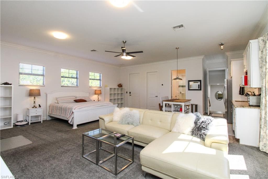1555 Crayton RD, NAPLES FL 34102-24