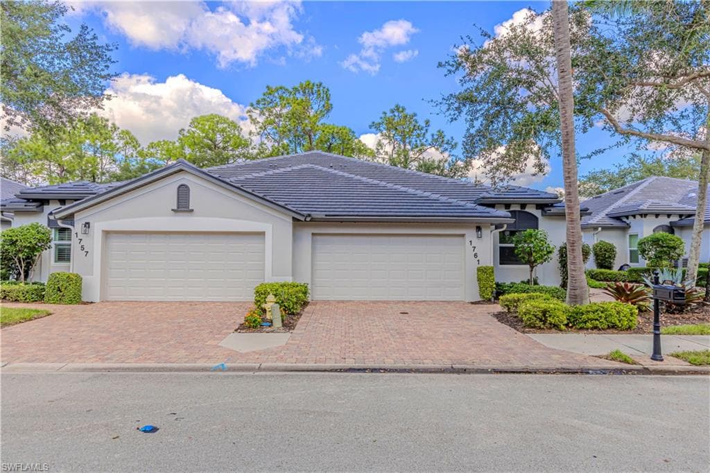 1761 Tarpon Bay DR S # 58, NAPLES FL 34119-13