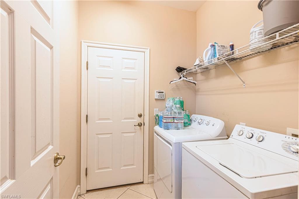 1761 Tarpon Bay DR S # 58, NAPLES FL 34119-14