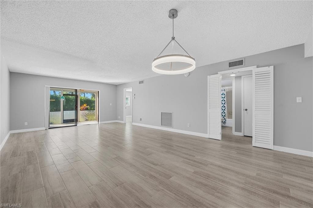 5757 Gage LN # 102C, NAPLES FL 34113-6