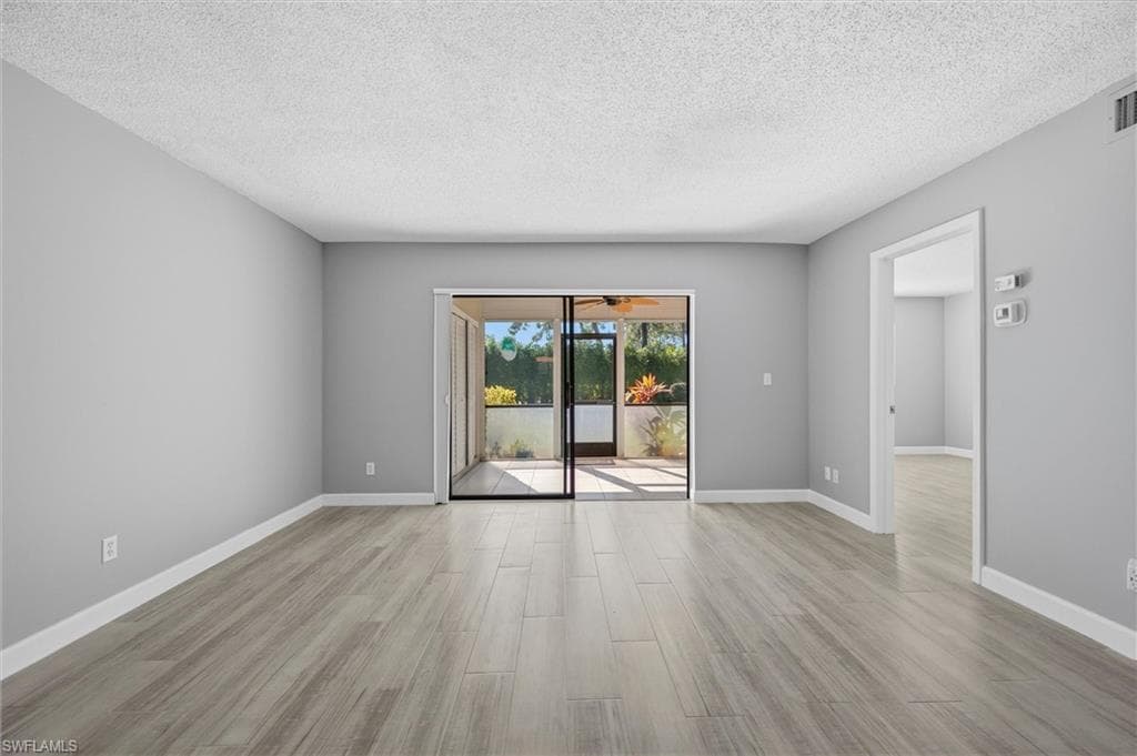 5757 Gage LN # 102C, NAPLES FL 34113-2