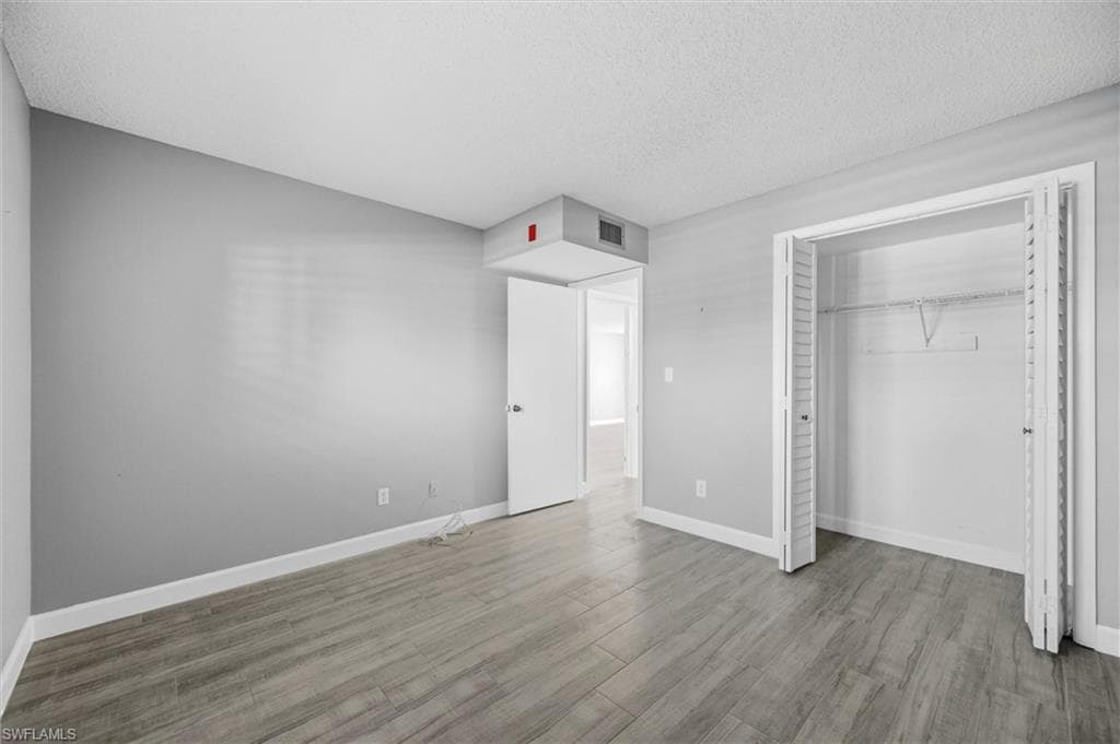 5757 Gage LN # 102C, NAPLES FL 34113-23