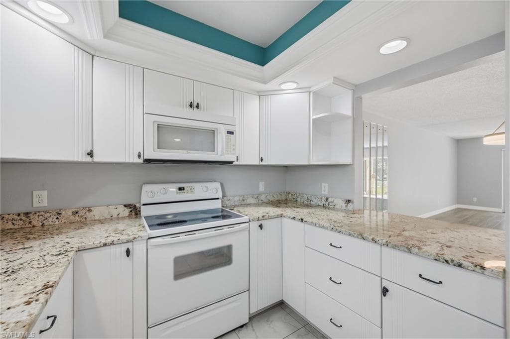 5757 Gage LN # 102C, NAPLES FL 34113-10