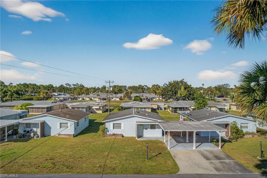 2207 Croton CT, LEHIGH ACRES FL 33936-22