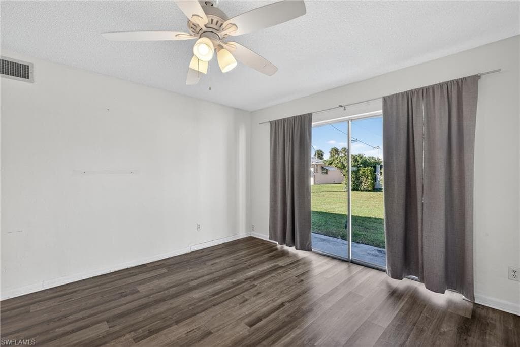 2207 Croton CT, LEHIGH ACRES FL 33936-4
