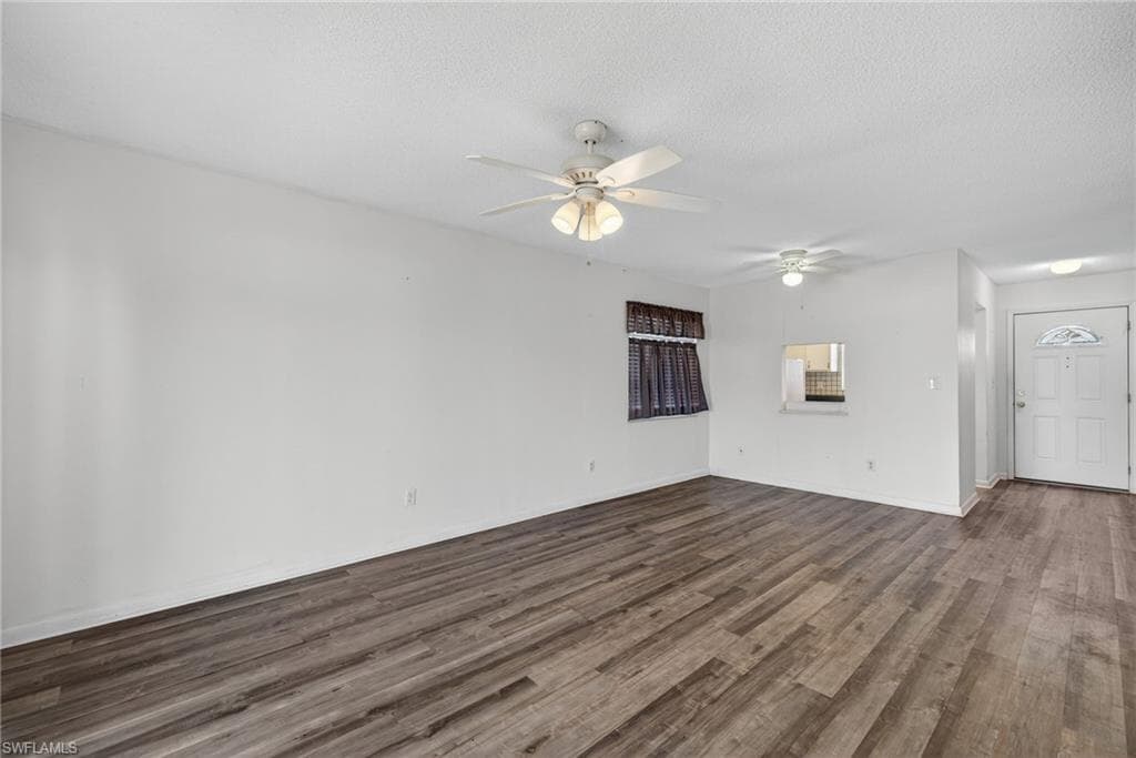 2207 Croton CT, LEHIGH ACRES FL 33936-3