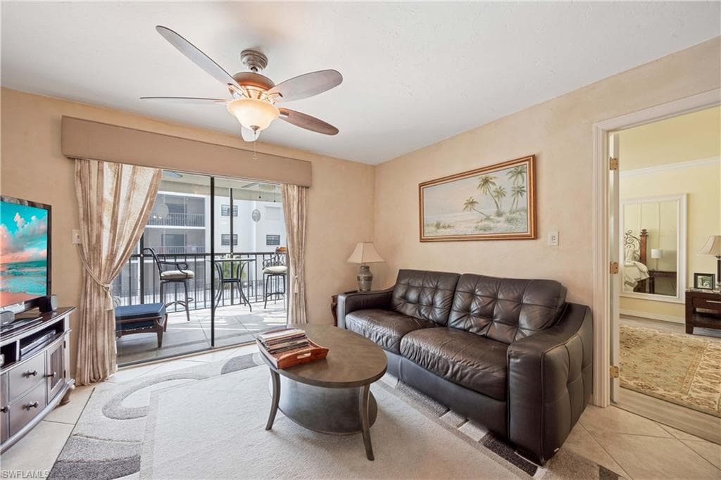 9395 Pennsylvania AVE # 3, BONITA SPRINGS FL 34135-11