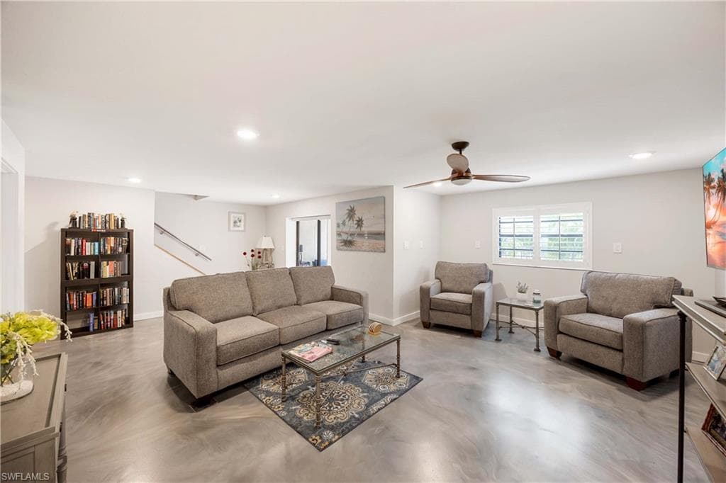 9395 Pennsylvania AVE # 3, BONITA SPRINGS FL 34135-30