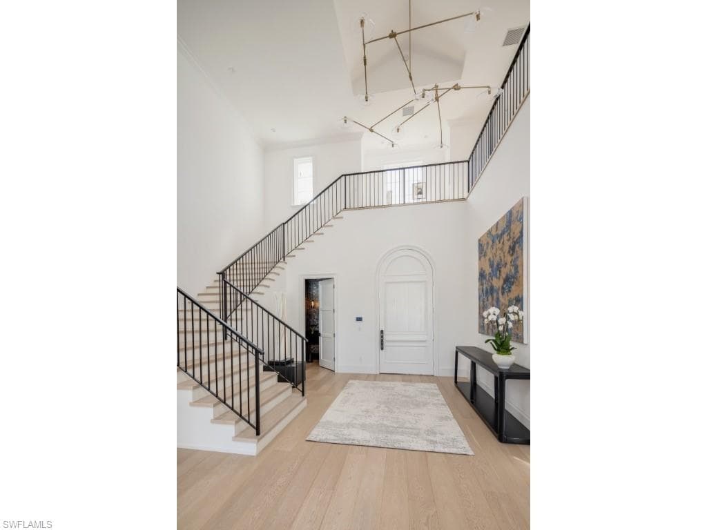 997 Spyglass LN, NAPLES FL 34102-1