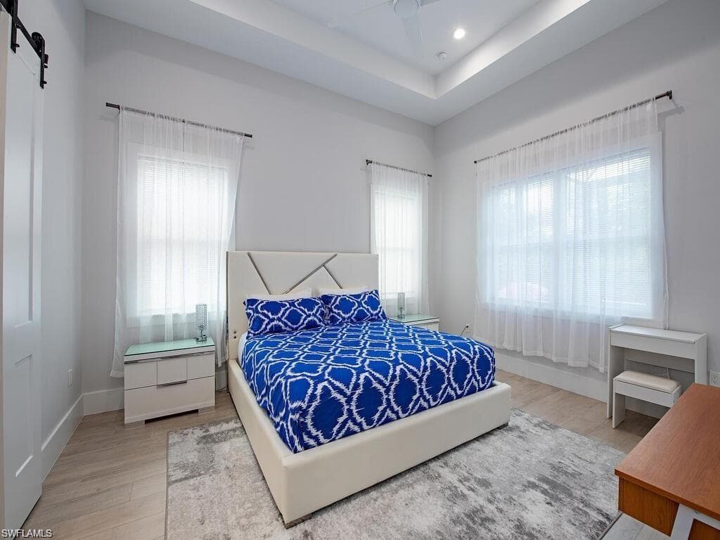 710 Soll ST, NAPLES FL 34109-10